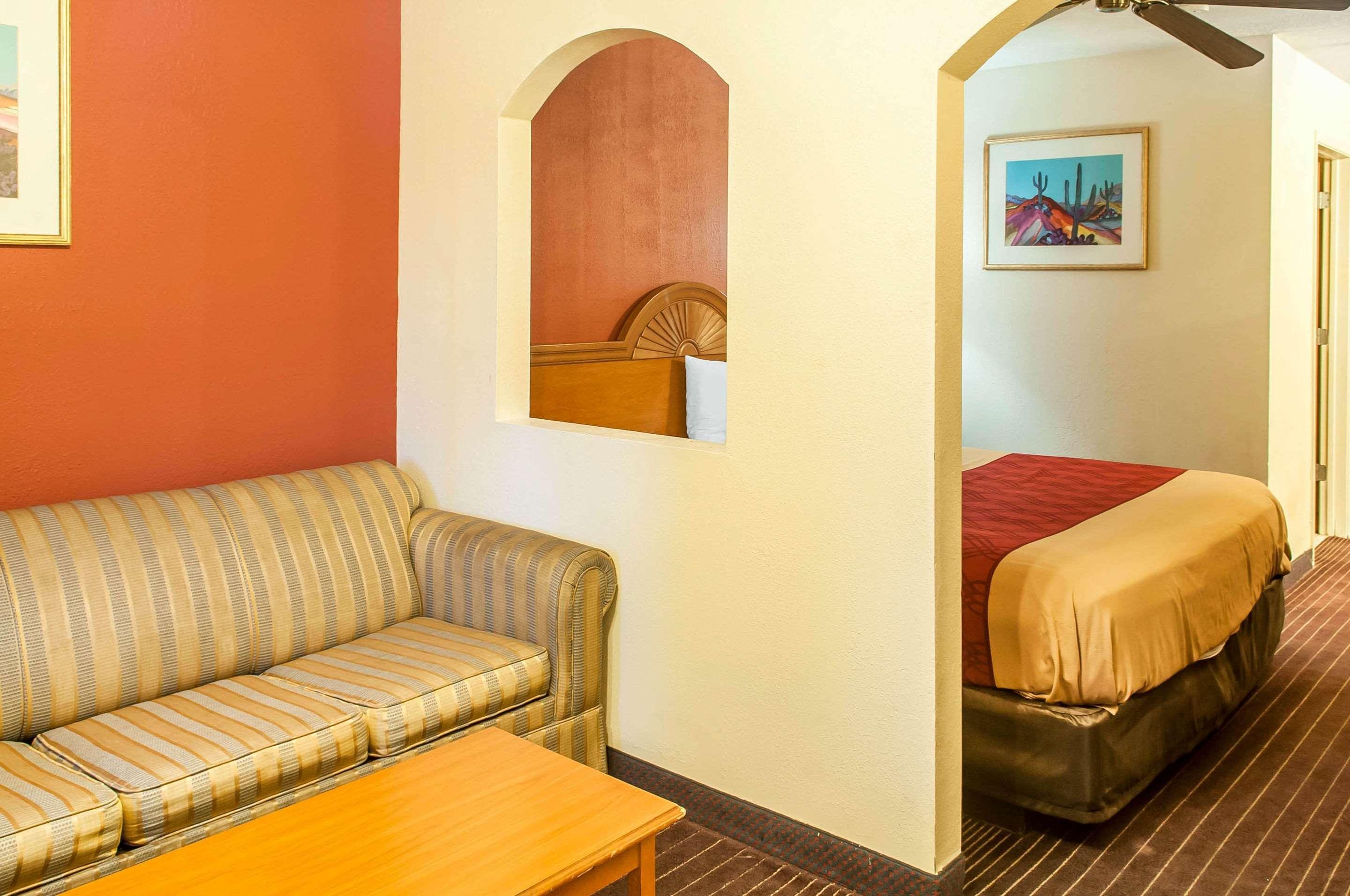 Econo Lodge West - Coors Blvd Albuquerque Exteriér fotografie